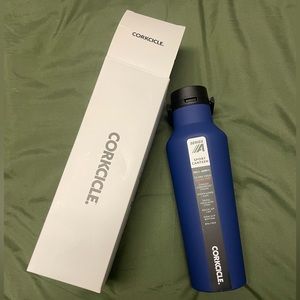 NWT Corkcicle 20 oz Sport Canteen
